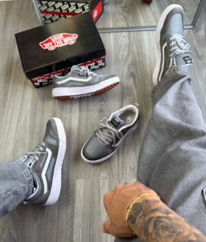 vans cinza